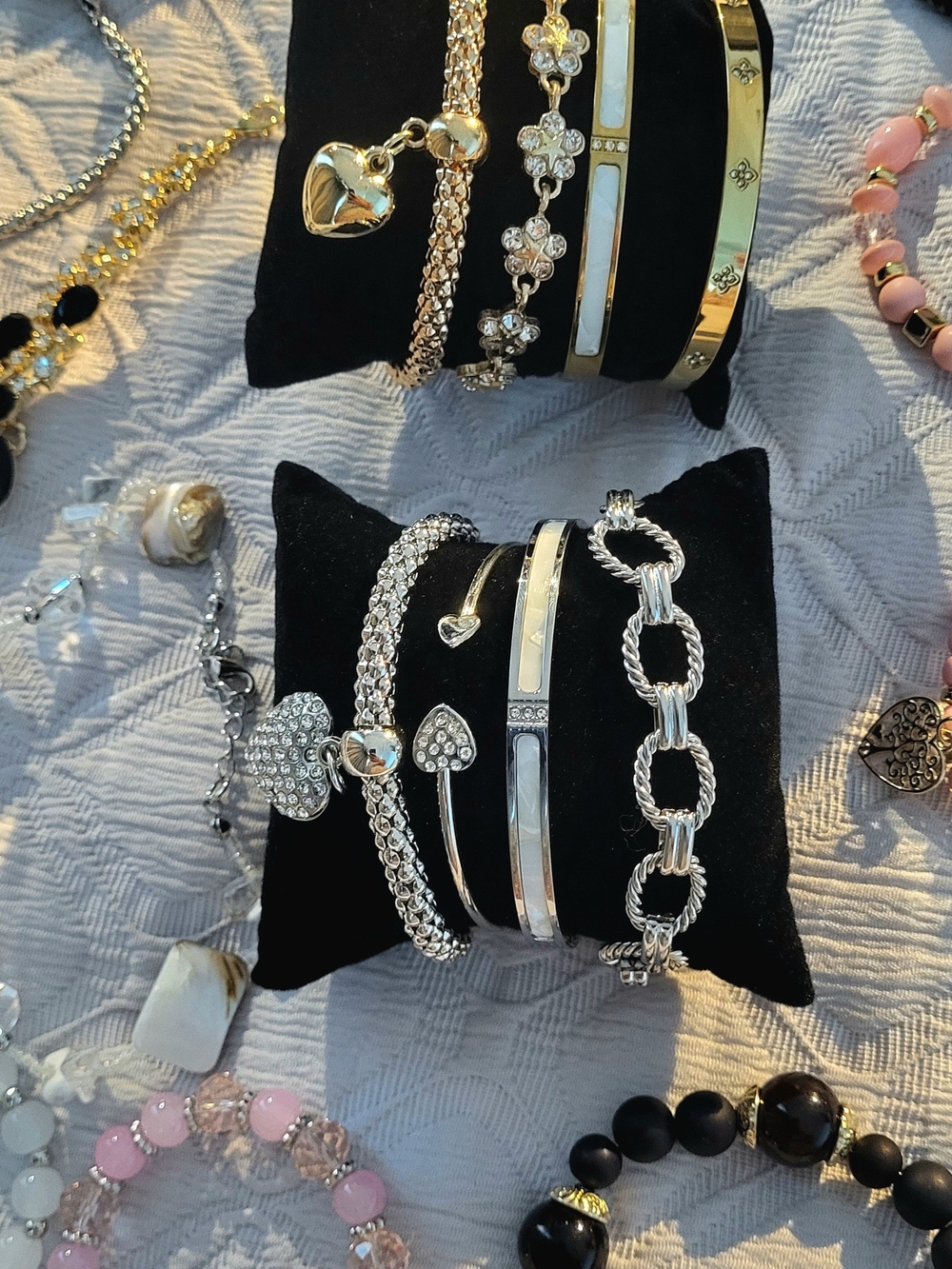 Bracelet Mystrey Bundle With Travel Pouch - NWOT